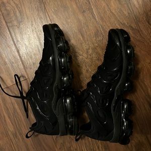 COPY - Size 10.5 nike air vapormax plus.